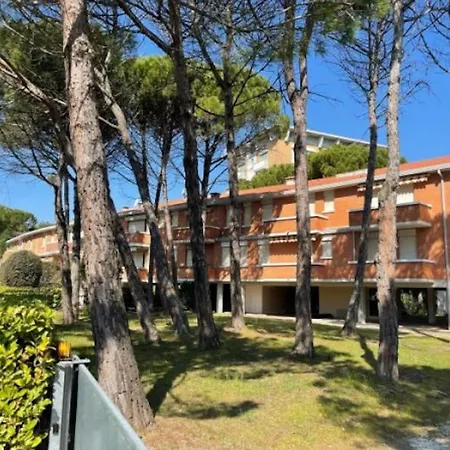 Cozy One-bedroom Apartment *